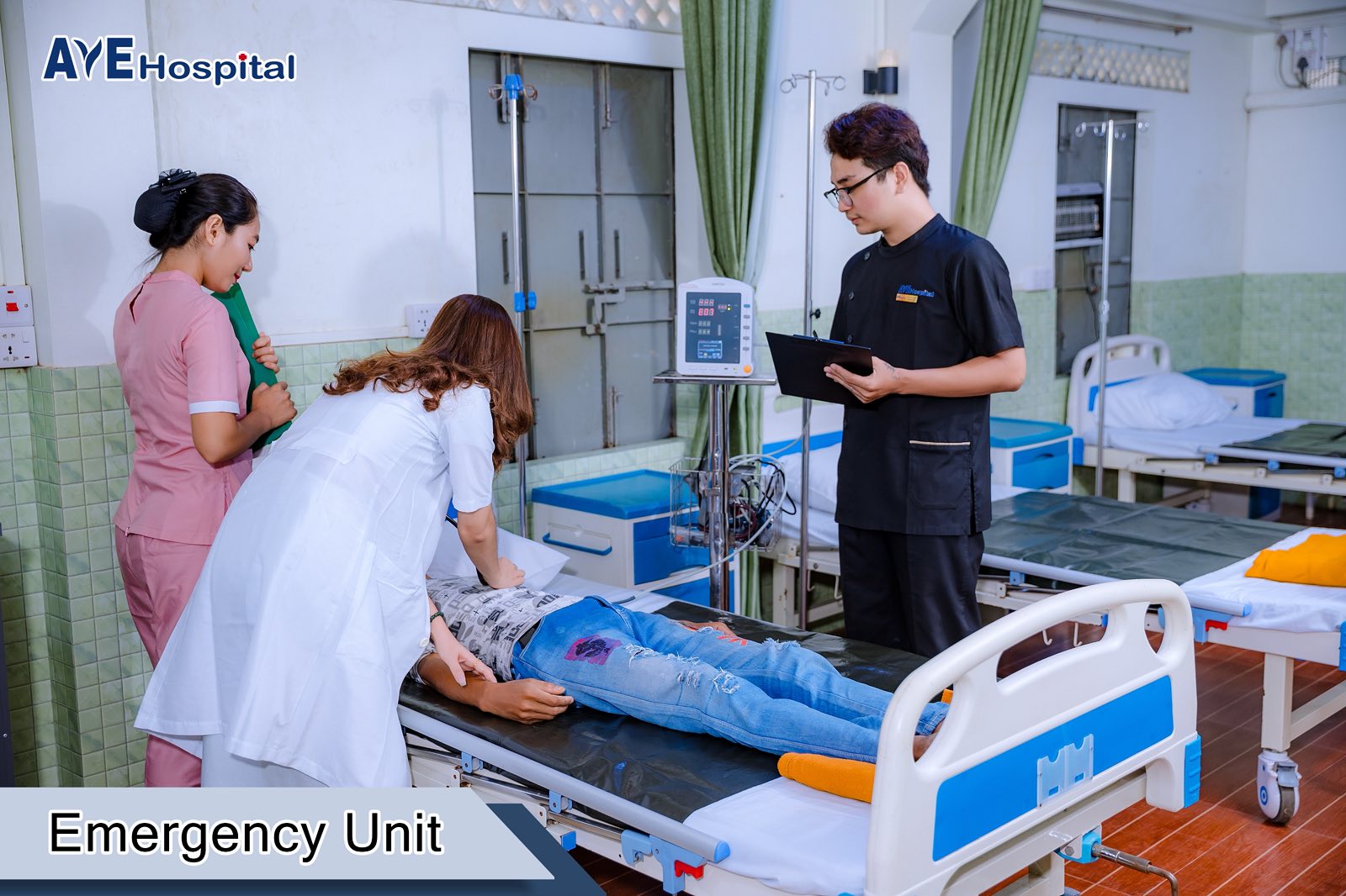 Aye Hospital emergency unit examination